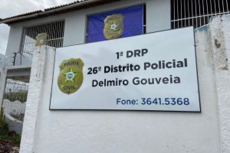 Homem é preso suspeito de quebrar moveis de casa e ameaçar esposa em Delmiro Gouveia