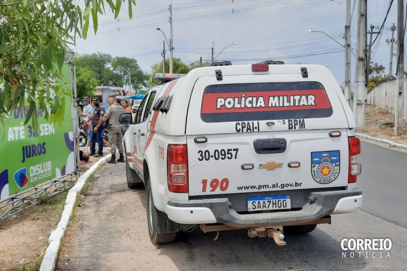 Cantor é hospitalizado depois de ter moto atingida por outra na cidade de Delmiro Gouveia