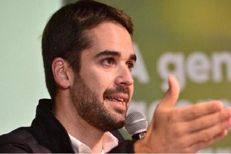 Futuro presidente do PSDB fasta fusão com MDB
