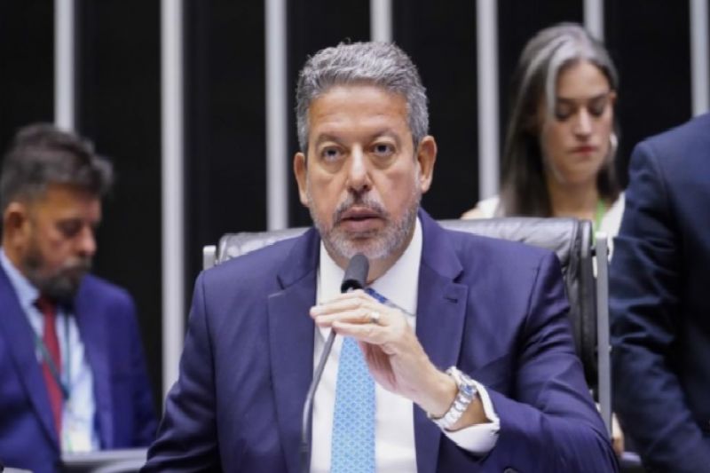 Arthur Lira marca votação da PEC fura-teto para a próxima terça-feira