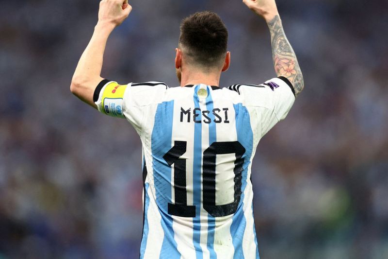 Atenções da final se concentram no duelo dos camisas 10 Messi e Mbappé