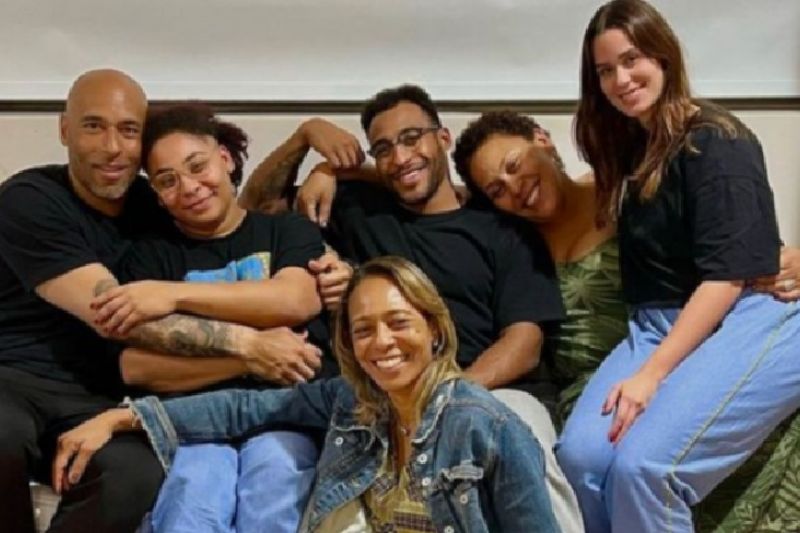 Filha de Pelé agradece apoio recebido