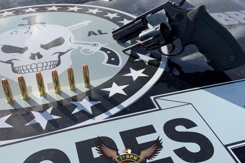 Denúncia leva polícia a localizar e prender suspeito de assassinato em São José da Tapera