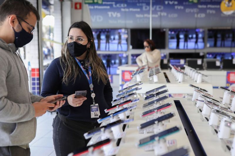 País gera 135 mil novos postos de trabalho em novembro, diz Caged