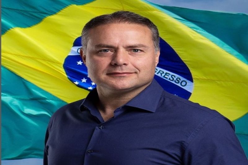 “Estou empenhado para ajudar Lula a fazer um grande governo”, afirma Renan Filho