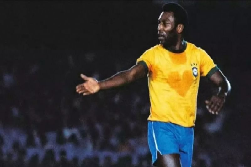 Em homenagem a Pelé, CBF pode trocar estrelas por corações em uniformes