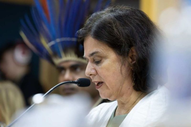 Ministra da Saúde confirma revogaço de medidas que ferem direitos humanos