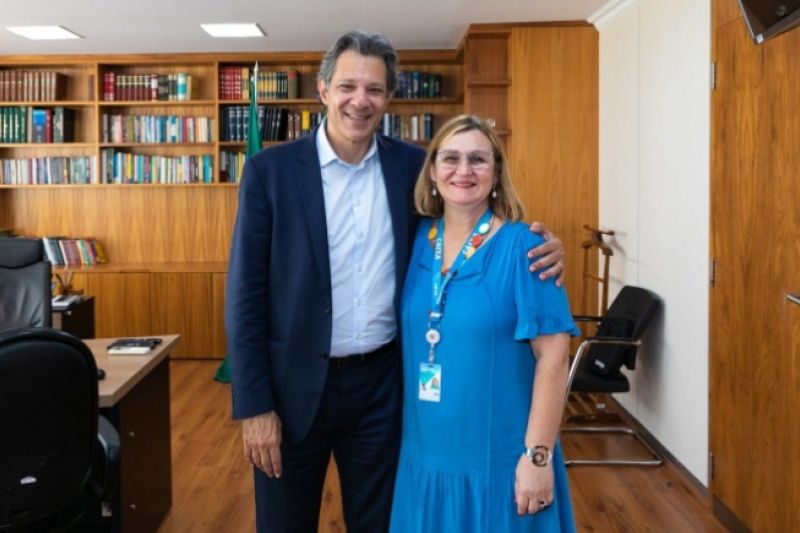 Lula edita decreto que nomeia Maria Rita Serrano para a presidência da Caixa