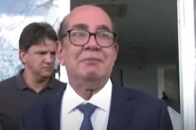 Gilmar Mendes se emociona após vistoriar estragos no STF