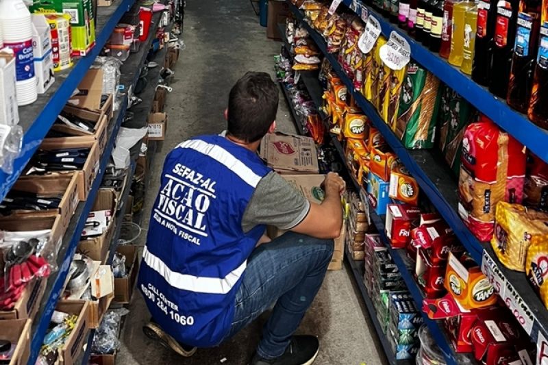 Sefaz flagra mercadorias irregulares desviadas do posto fiscal por balsa em Pão de Açúcar