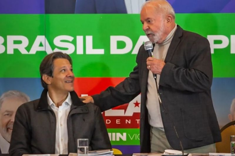 Proposta de Lula, mínimo de R$ 1.320 não entrará em vigor nos primeiros meses do ano
