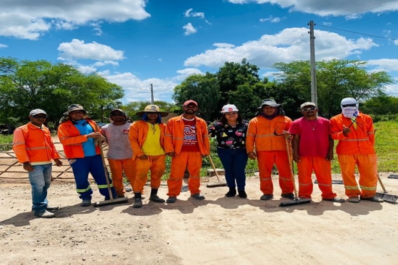 Prefeita Ziane Costa acompanha início de uma das maiores obras turísticas de Alagoas