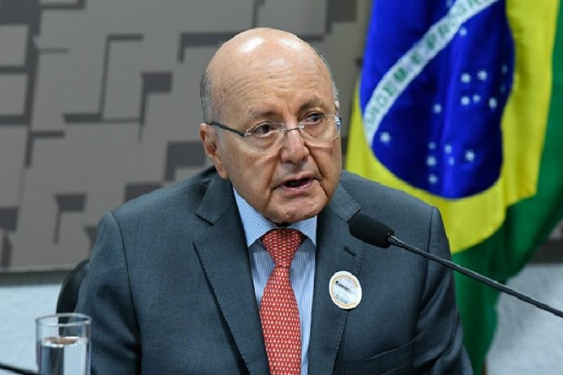 Maílson da Nóbrega critica fala de Lula sobre colocar pobre no Orçamento