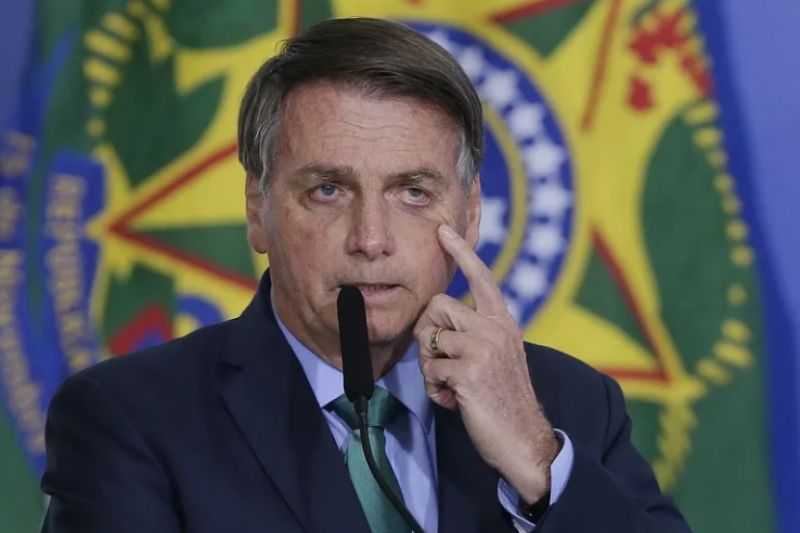 Picanha, leite condensado e Rivotril: a rotina de Bolsonaro com gastos do cartão corporati