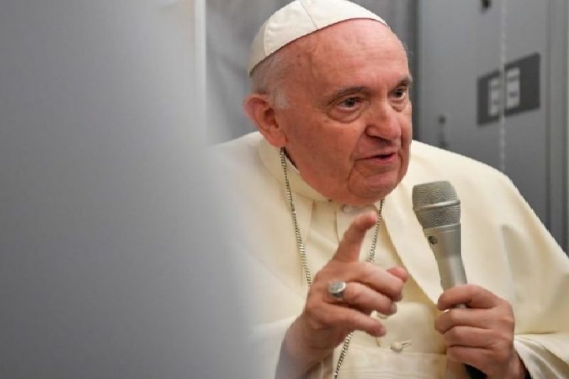 Homossexualidade não é crime, diz papa Francisco