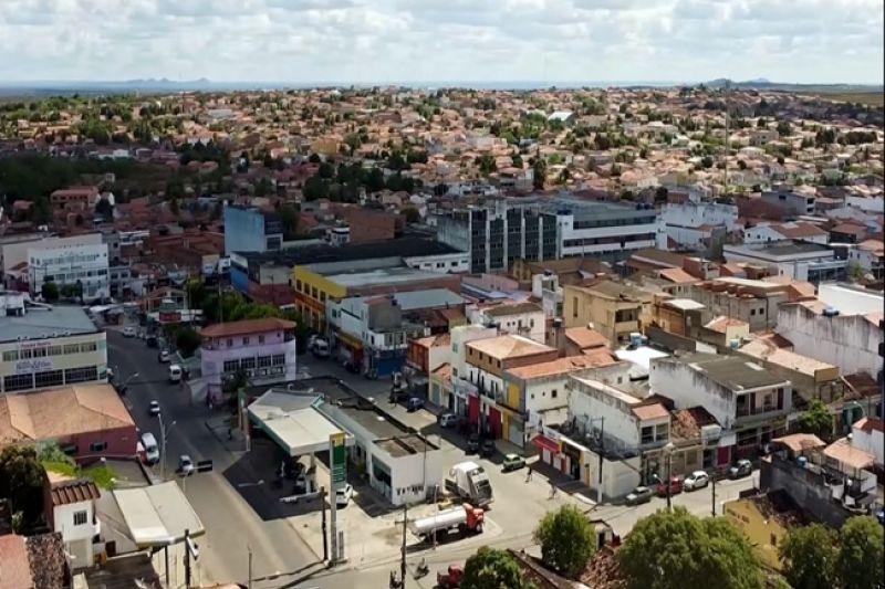 Mulher é assaltada ao sair de agência bancária no município de Delmiro Gouveia