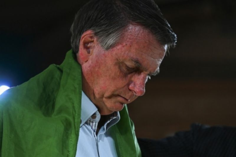 Bolsonaro diz que voltará ao Brasil nas próximas semanas