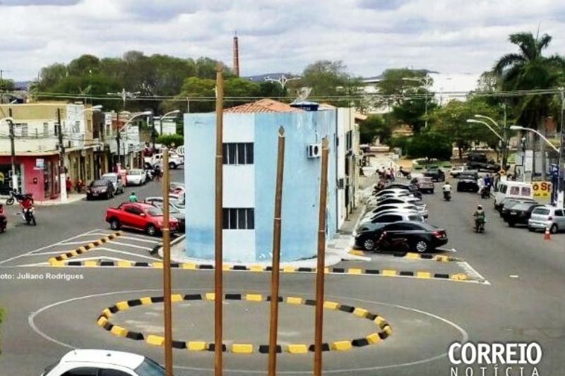 Loja de confecções tem mercadorias furtadas durante fim de semana em Delmiro Gouveia