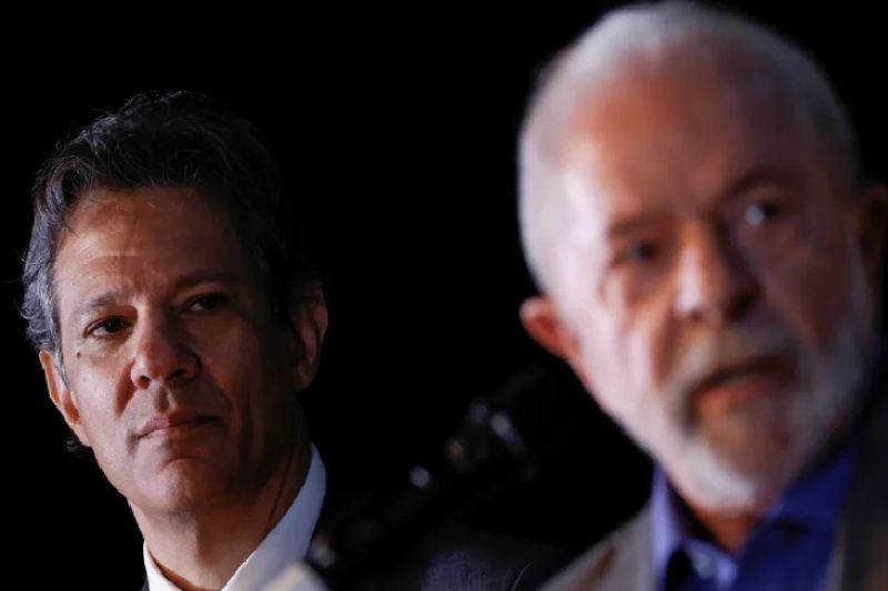 Governo avalia meio termo para desoneração dos combustíveis