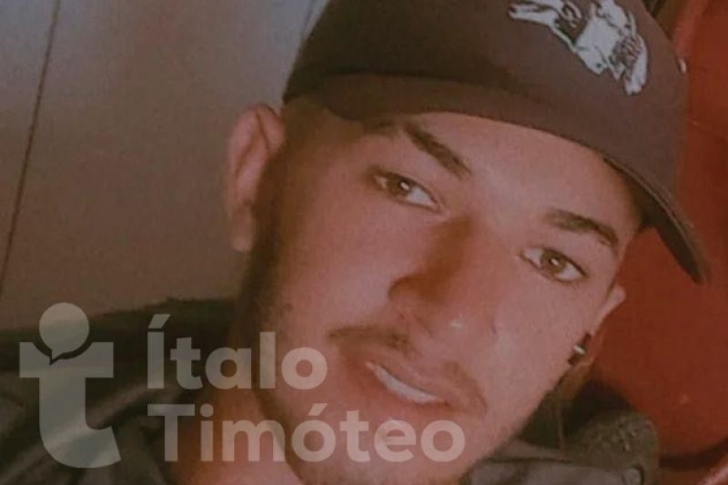 Jovem morre depois de cair de moto enquanto retornava de festa em Delmiro Gouveia