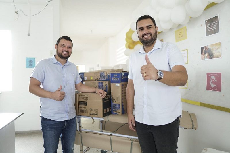 Tiago Freitas sanciona Lei e garante uma grana extra para os servidores da Saúde