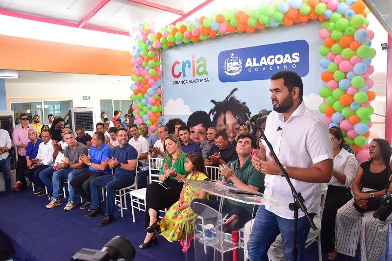 Prefeito Tiago Freitas entrega nova Creche Cria em parceria com o Governo de Alagoas