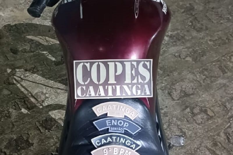 Polícia recupera em Mata Grande motocicleta roubada em Arapiraca e prende condutor em bar