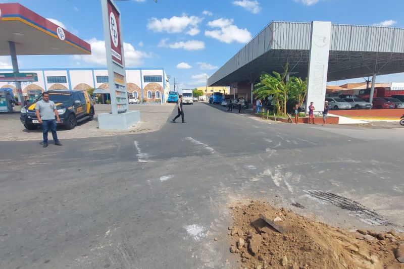 SMTT começa a instalar novos semáforos em várias localidades de Delmiro Gouveia