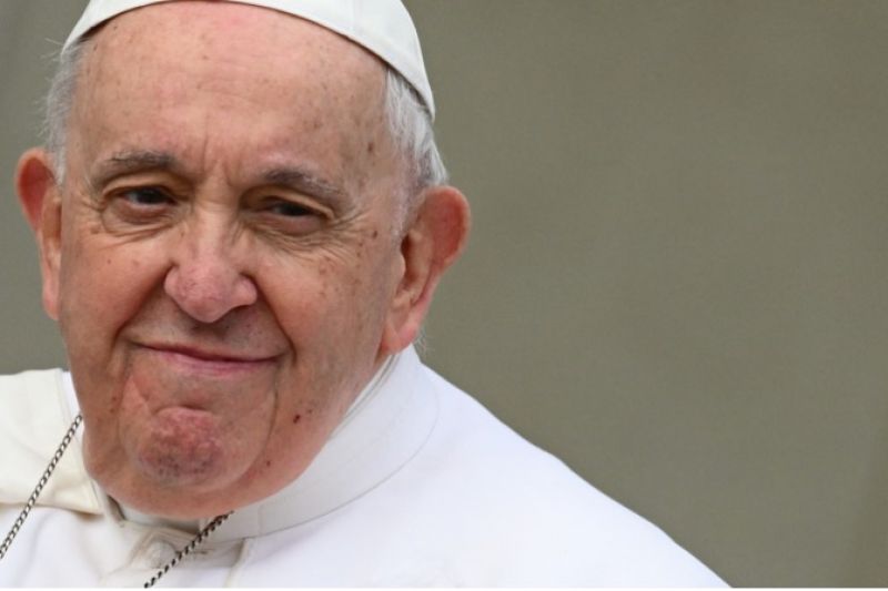 Papa critica desmatamento na Amazônia, elogia povo brasileiro e canta