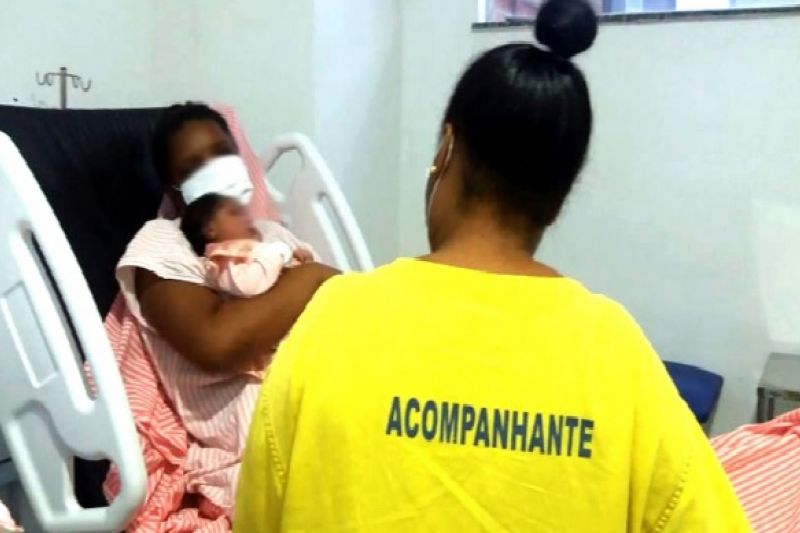 Senado aprova direito a acompanhante para mulheres em procedimentos de saúde