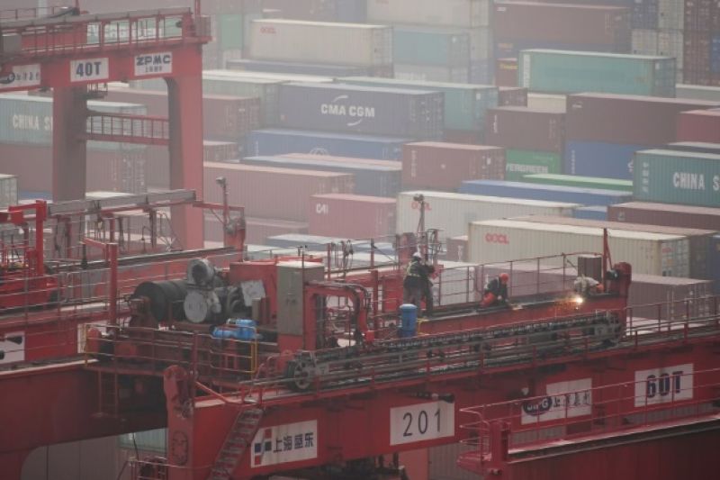 Ambulantes estão preocupados com aumento de preço após taxação de produtos importados