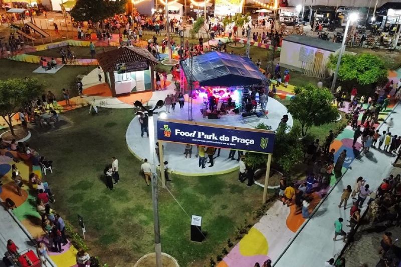 Food Park da Praça é inaugurado pela prefeitura de Piranhas