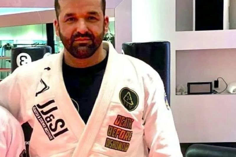 PF quer trazer Brennand ao Brasil algemado pelas mãos e pelos pés