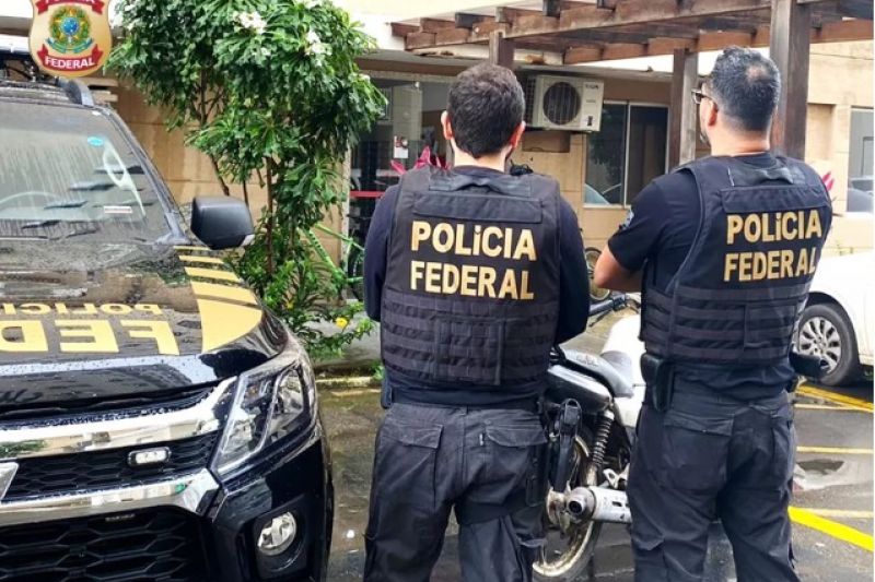 PF faz operação contra CACs suspeitos de crimes violentos