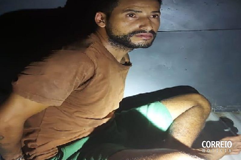Acusado de dois assassinatos é preso depois de atirar em via pública em Delmiro Gouveia