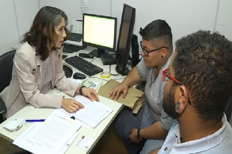 Governo define que clientes poderão ter o nome social impresso nas folhas de cheques