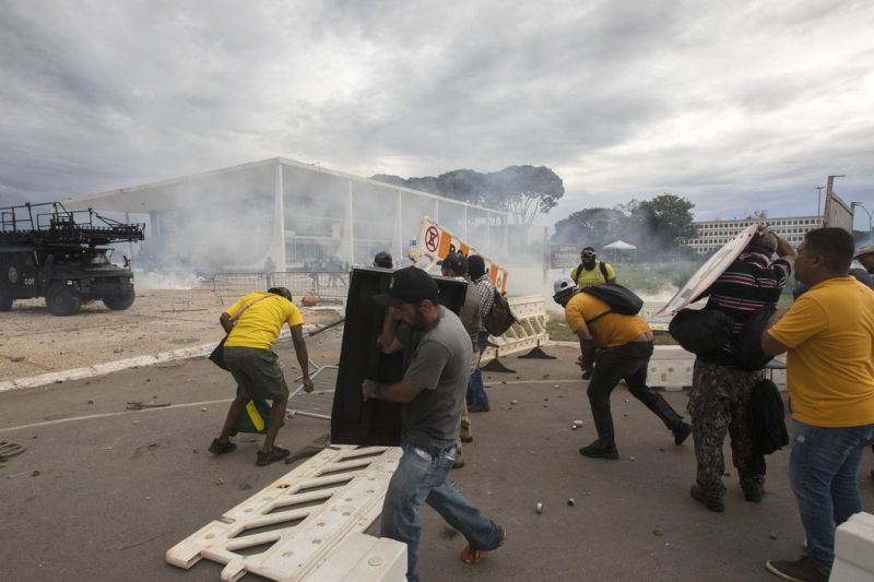 Ministro Alexandre de Moraes vota por tornar réus mais 250 investigados pelo 8/1