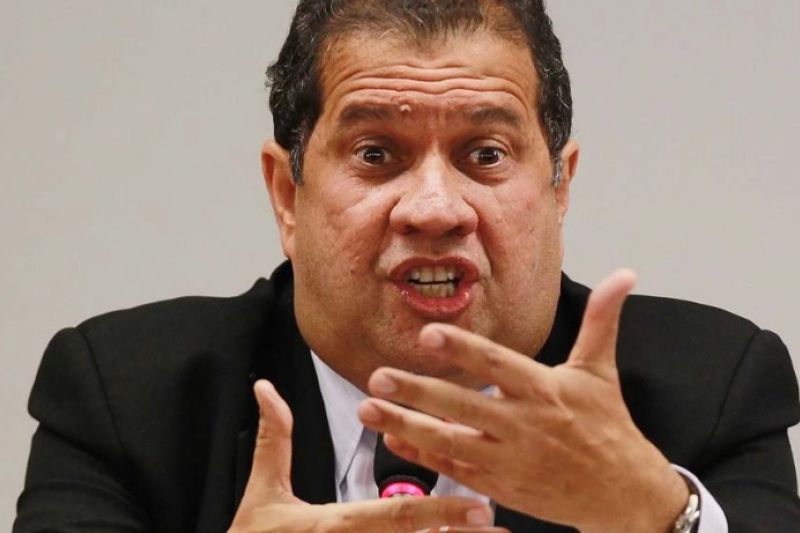 Desafio da Previdência é reduzir fila da perícia, diz Carlos Lupi