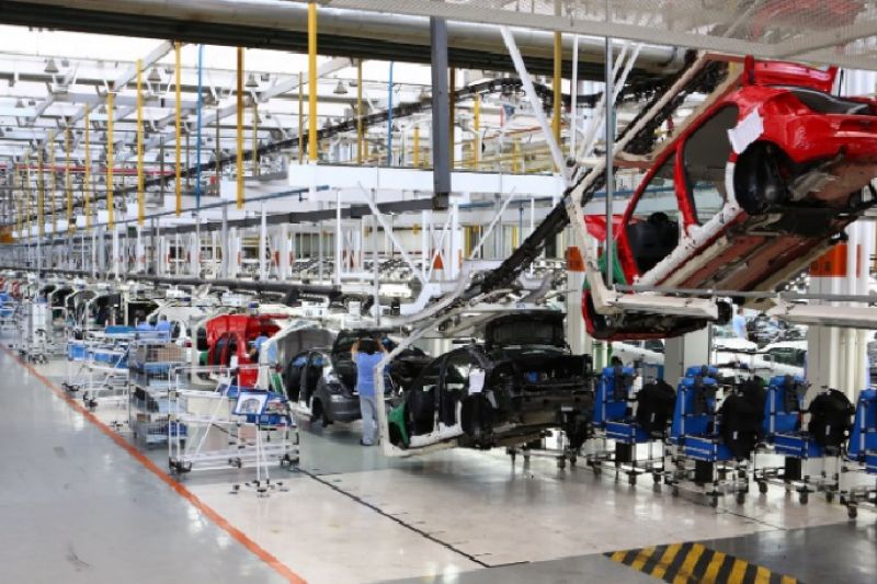 Governo vai anunciar medidas para reduzir preço do carro popular nesta quinta