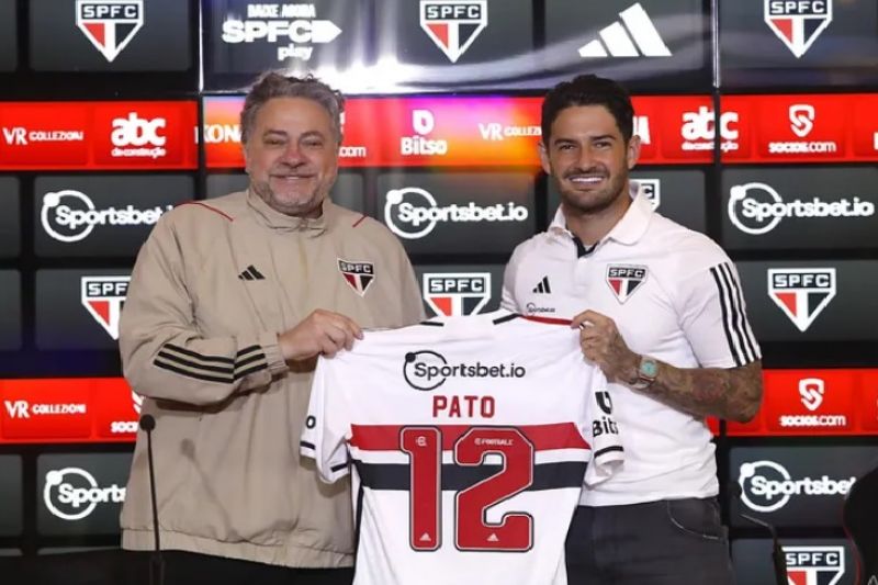Pato declara amor pelo São Paulo, cita mudanças no clube