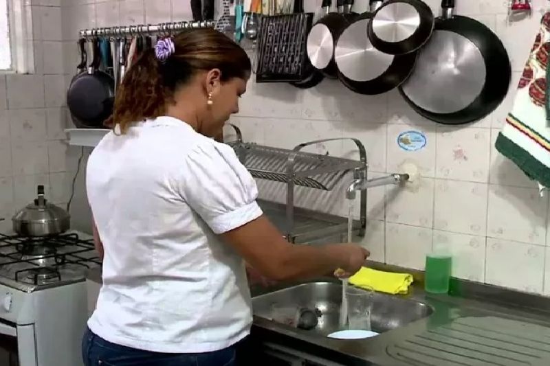 Número de infrações trabalhistas no serviço doméstico mais que triplica em 4 anos