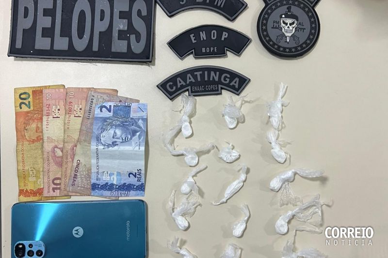 Polícia prende homem flagrado com mais de 10 gramas de cocaína em Delmiro Gouveia
