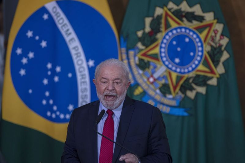 Lula: Farmácia Popular foi ironizado, mas volta com mais força