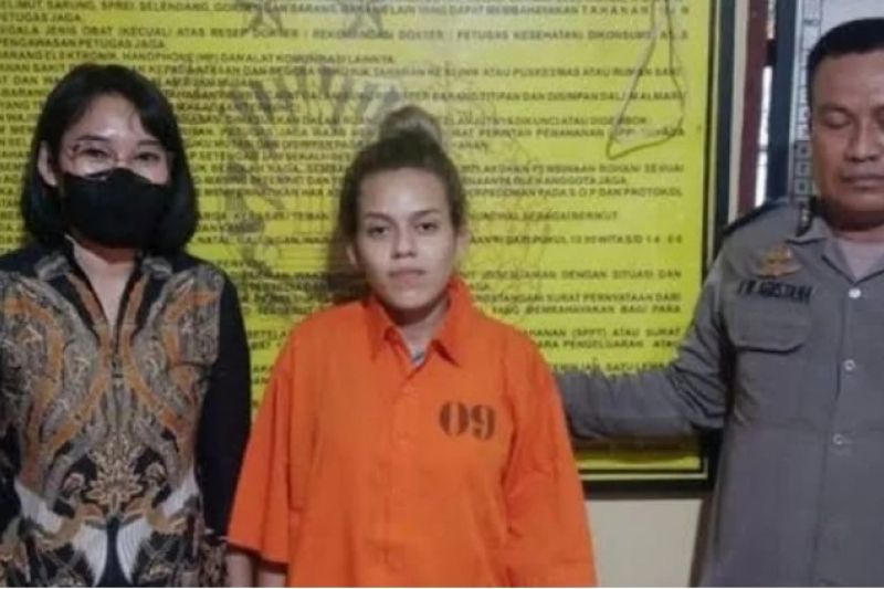 Brasileira presa com droga na Indonésia é condenada a 11 anos