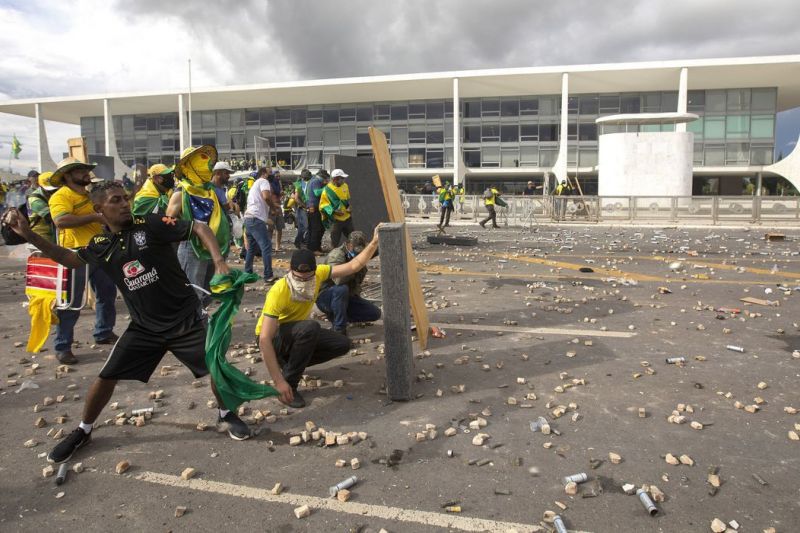 Maioria do STF vota por receber mais 70 denúncias por atos golpistas