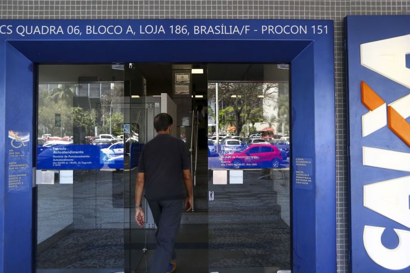 Caixa libera abono salarial para nascidos em setembro e outubro