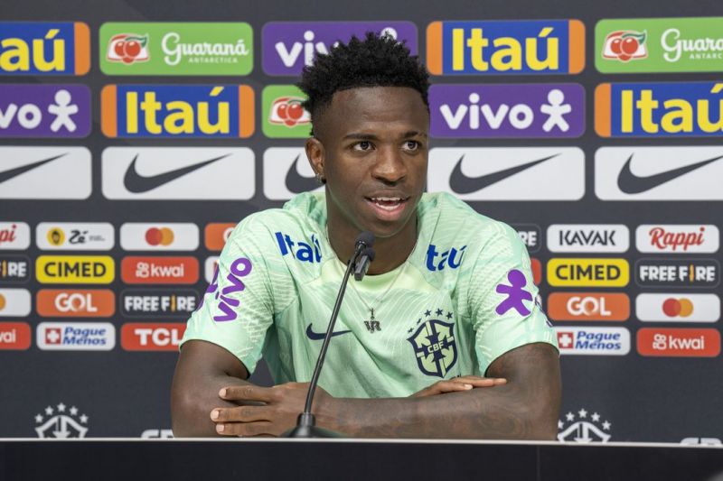 Vinicius Júnior agradece apoio na luta contra o racismo