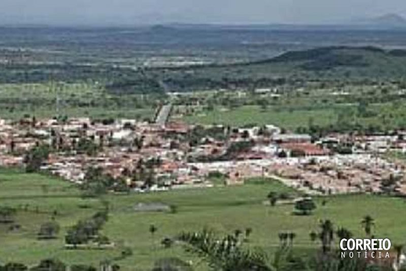 Batida entre moto e carro de bois deixa duas pessoas feridas em trecho da AL-140 em Inhapi