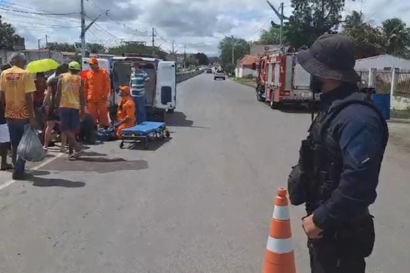 Carro na contramão colide em motocicleta e deixa condutor ferido com gravidade em Delmiro