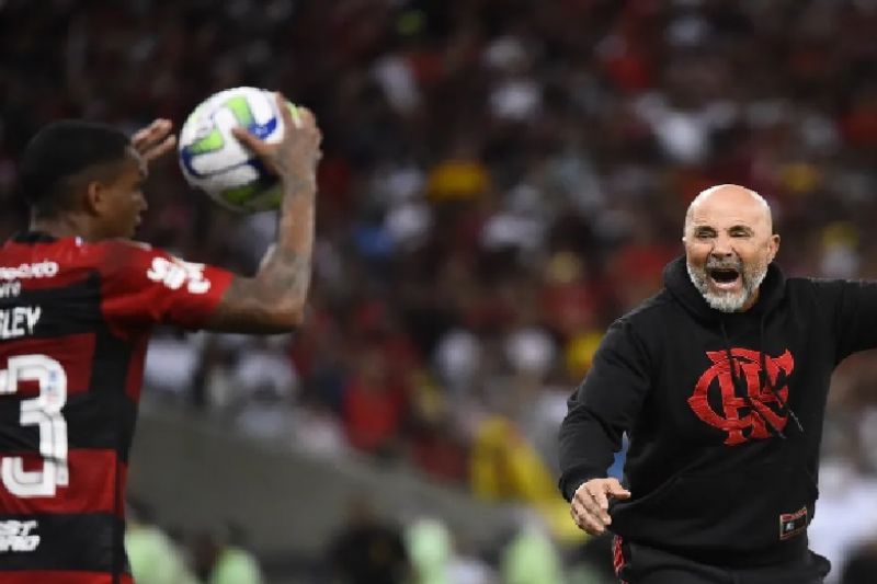 Sampaoli comenta gritos de time sem vergonha após empate